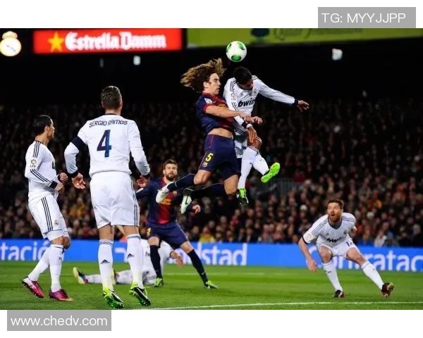 国王杯精彩对决多特蒙德4-0皇马补时进球点燃全场激情 国王杯精彩对决多特蒙德4-0皇马补时进球点燃全场激情