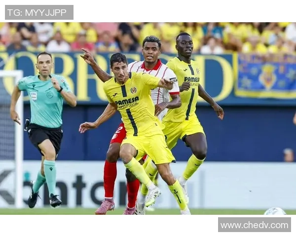 西甲激战：那不勒斯与本菲卡战平神奇扑救引发全场欢呼与转会热议