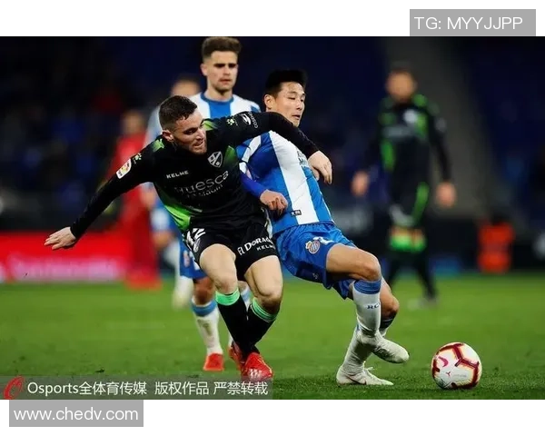 西甲精彩对决尤文图斯与拜仁战成平局引发全场热议