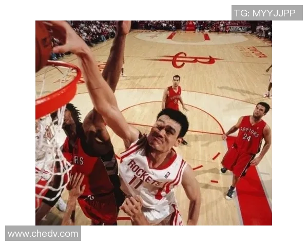 姚明书包挂件的魅力与篮球精神的完美结合，点亮每个热爱运动的心灵