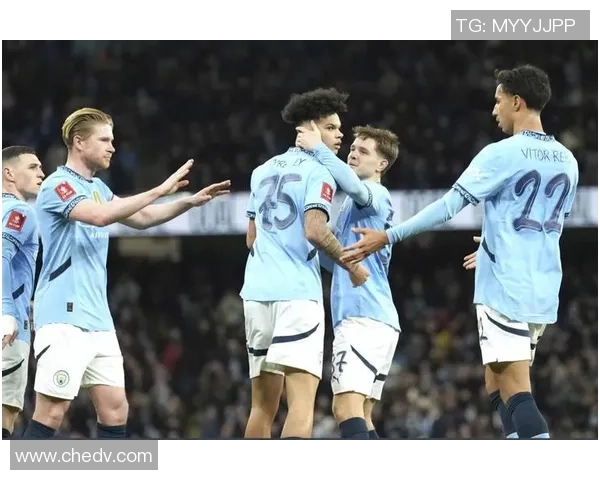 英超赛场惊现冷门多特蒙德与曼联激战成平局神扑瞬间震撼全场 英超赛场惊现冷门多特蒙德与曼联激战成平局神扑瞬间震撼全场