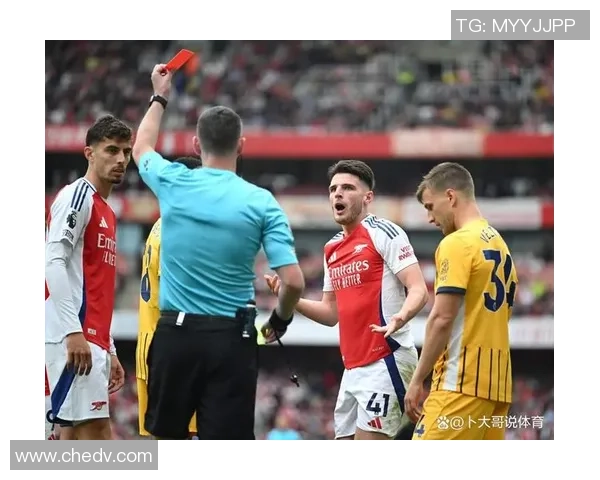 英超激战:拜仁逆转本菲卡争议判罚引发全场热议 英超激战:拜仁逆转本菲卡争议判罚引发全场热议