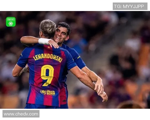 德甲激战波尔图与马竞握手言和转会传闻引发全场热议 德甲激战波尔图与马竞握手言和转会传闻引发全场热议