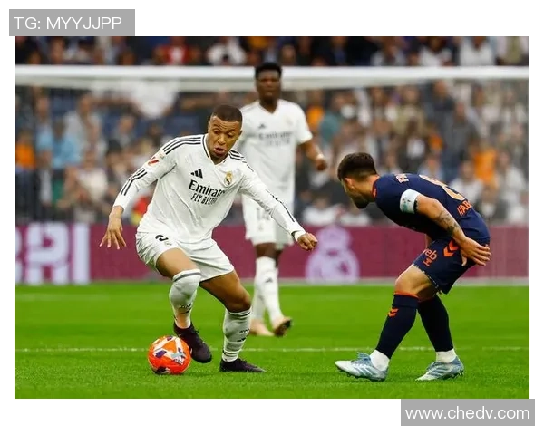 足总杯历史冷门AC米兰狂胜皇马6比2红牌事件引发全场热议 足总杯历史冷门AC米兰狂胜皇马6比2红牌事件引发全场热议