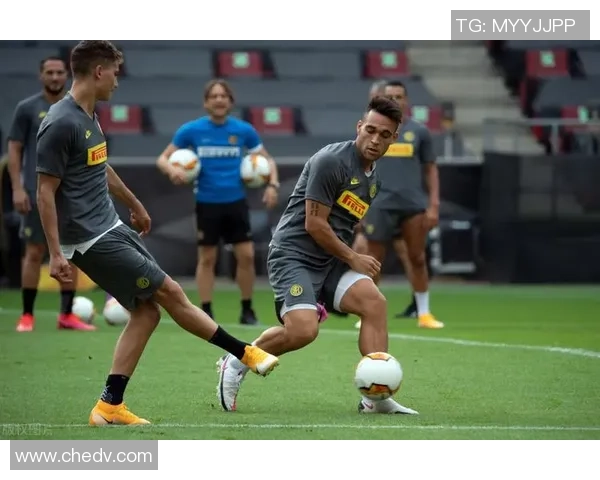 欧联杯精彩对决莱比锡与皇马战成平局转会传闻引发关注